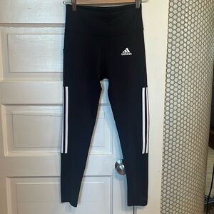 Adidas black and white stripe leggings size S in like new condition